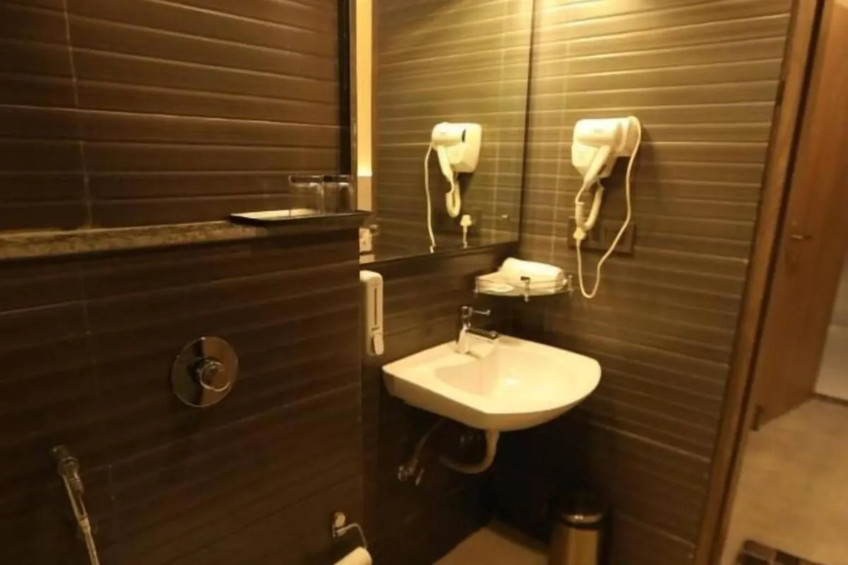 Solitaire Resorts Udaipur Hotel